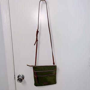Dooney& Bourke cross body bag
